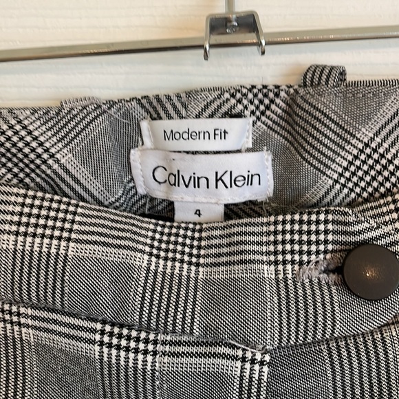 Calvin Klein modern Fit Checked Capri Pants size 4 - Picture 2 of 4